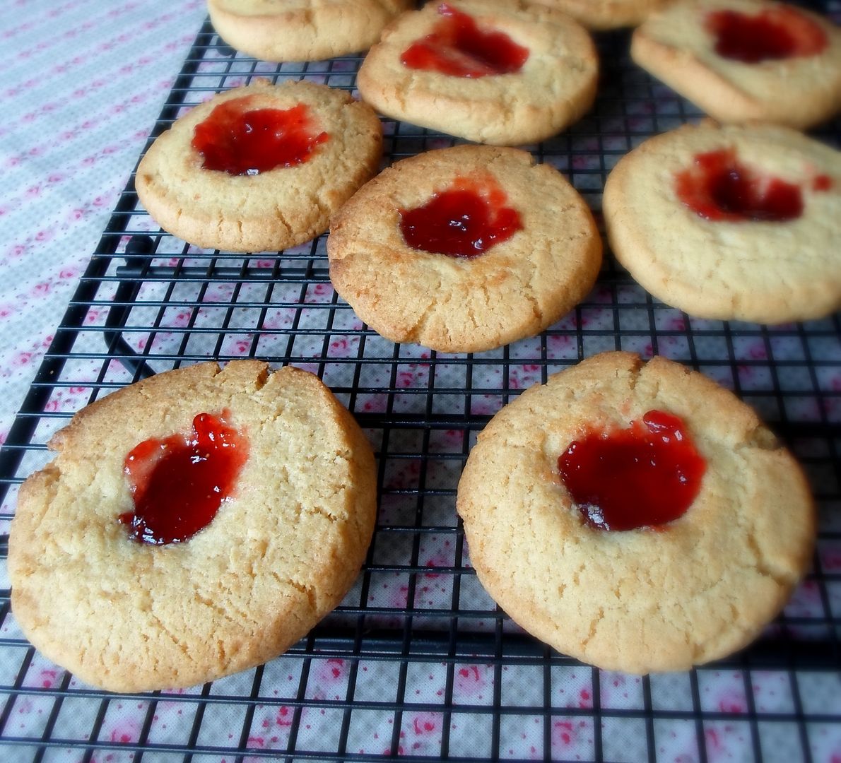 The English Kitchen Easy Jam Biscuits (Cookies)